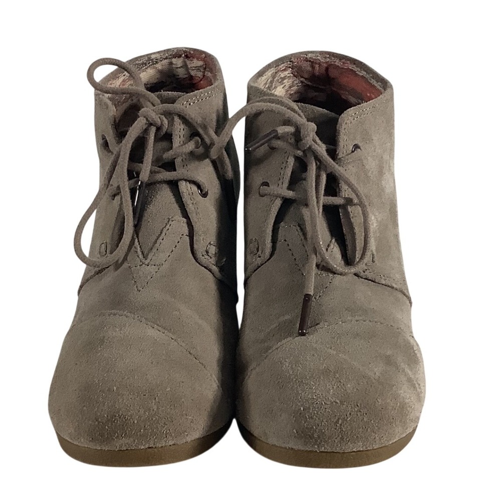 TOMS Desert Wedge Taupe Suede Lace Up Ankle Booties Womens 9 Grey Brown